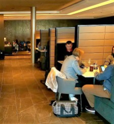 Polaris lounges are the only U.S. lounges with a la carte dining facilities for business class passengers